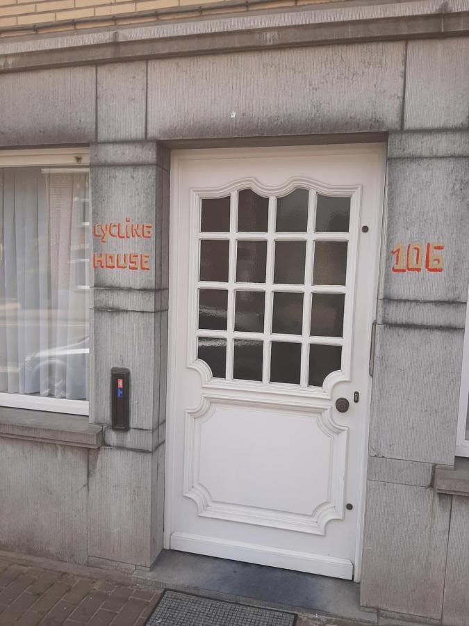 Bed and Breakfast Cycling House Ронсе Экстерьер фото